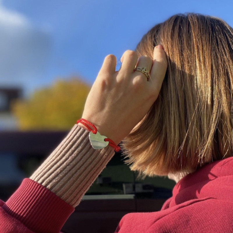 Браслет сердечко на мотузці. Подарунок для подруги, мами або сестрі