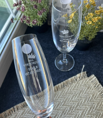 КЕЛИХИ НА ПОДАРУНОК НА РІЧНИЦЮ або весілля.  ЯКІСНЕ ГРАВІЮВАННЯ НА СКЛІ