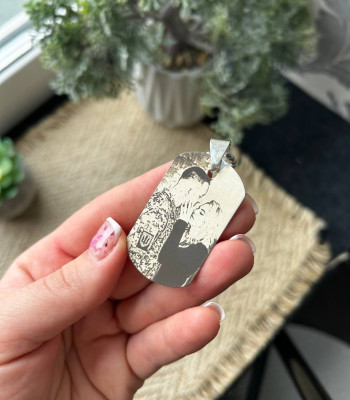 Срібний жетон великий з гравіюванням написів, фото