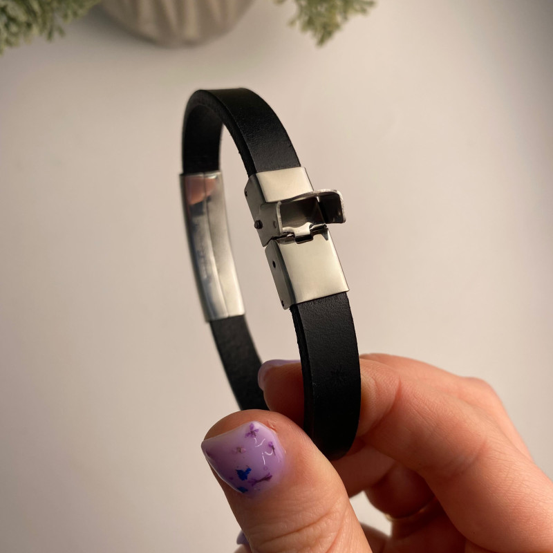 Подарунок мамі. Шкіряний браслет з написом від доньки або сина. Швидке виготовлення 