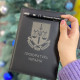 Блокнот із екошкіри з гравіюванням під замовлення з іменною ручкою в дерев'яній коробці. Подарунок на День прокуратури
